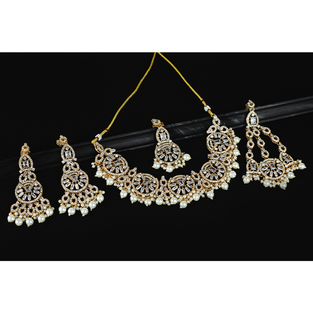 Eternal Radiance Necklace Set