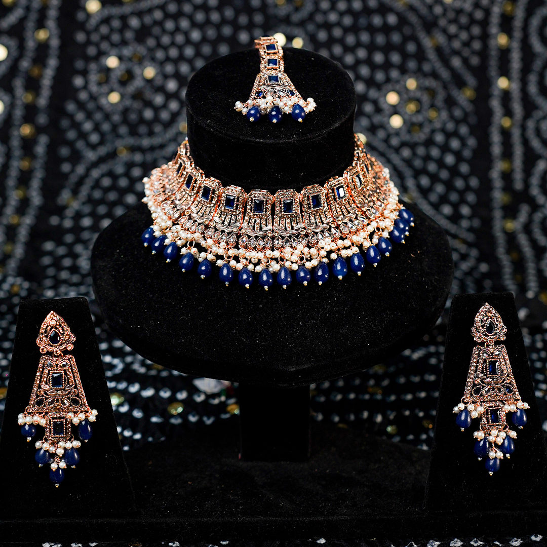 Majestic Aura Collar Set