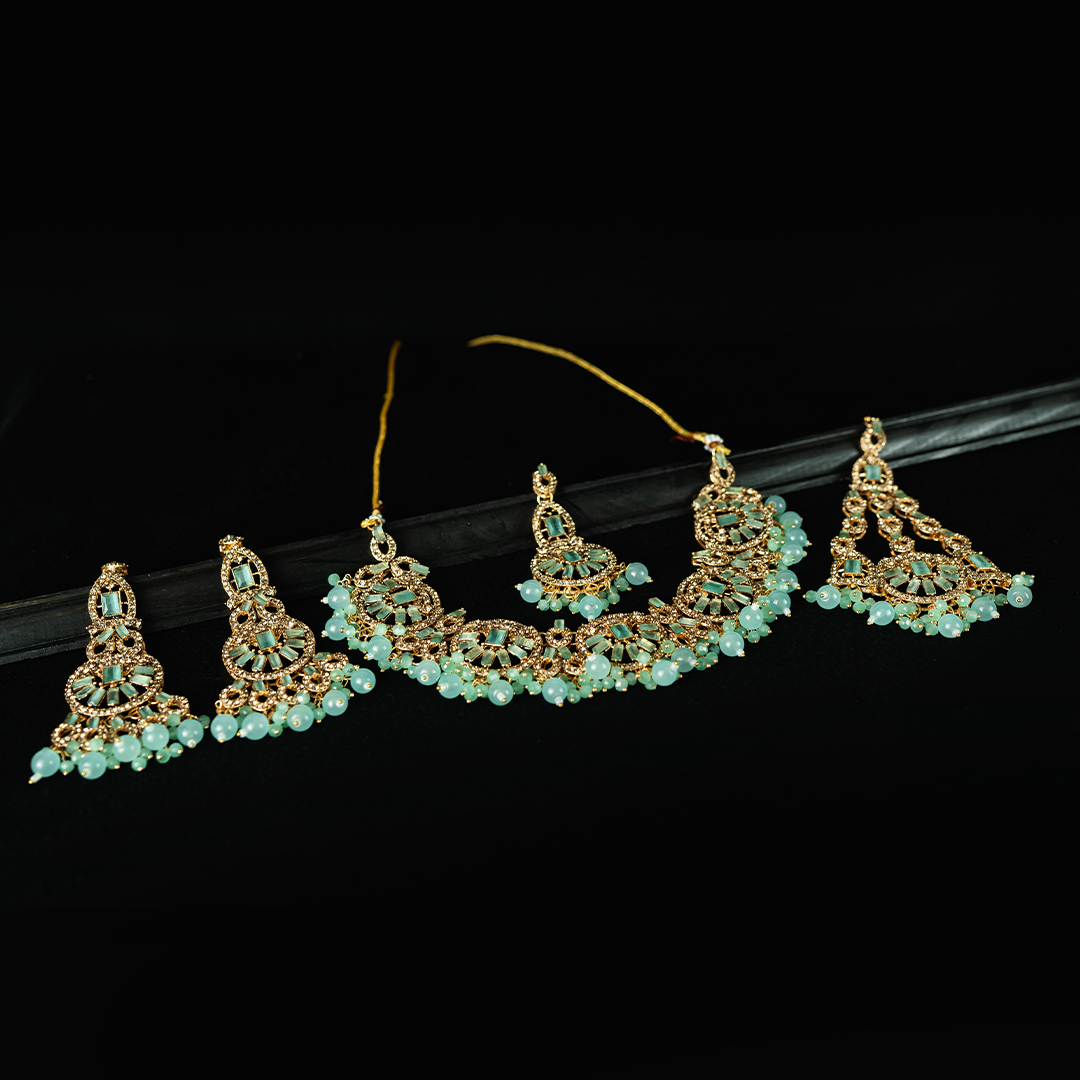 Eternal Radiance Necklace Set