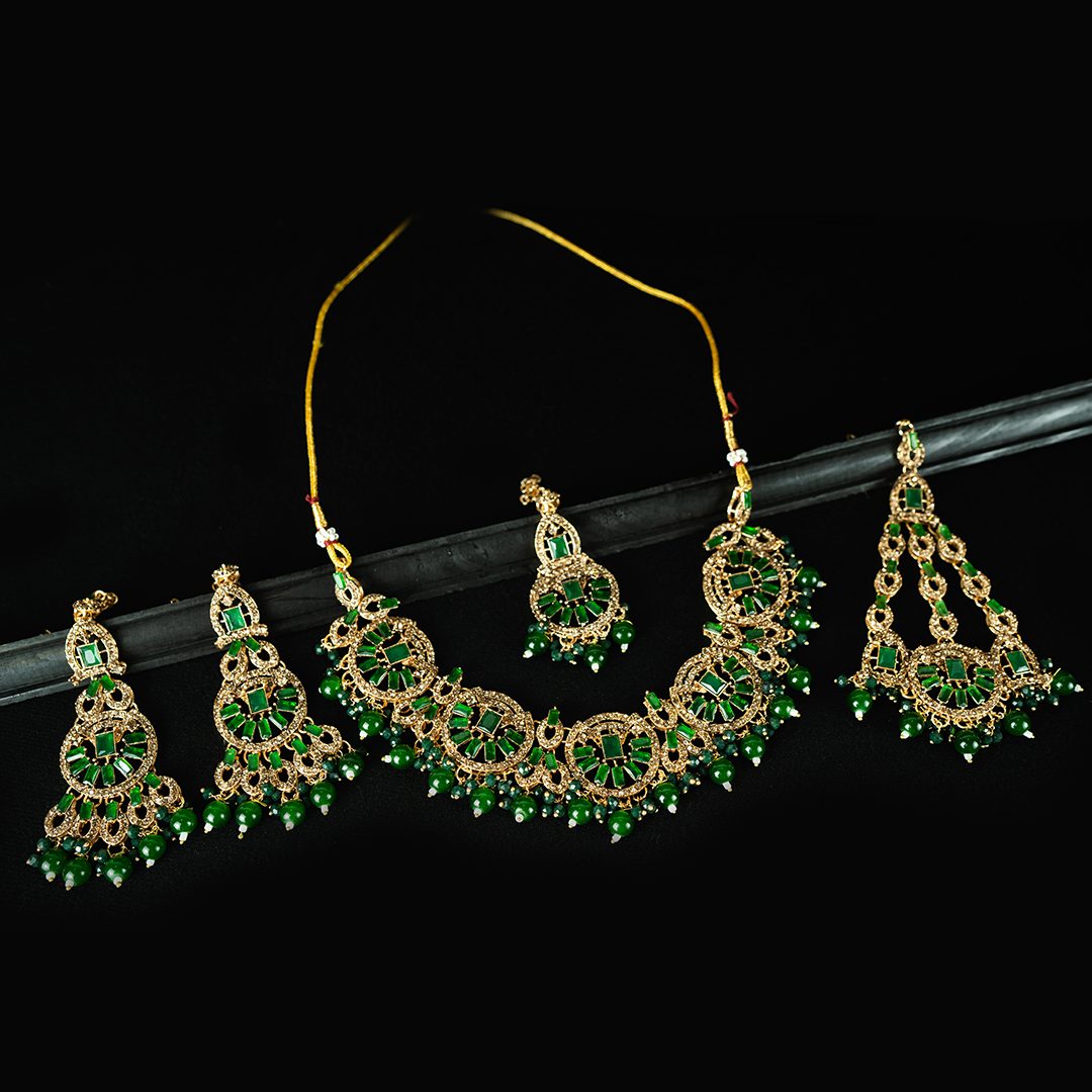 Eternal Radiance Necklace Set