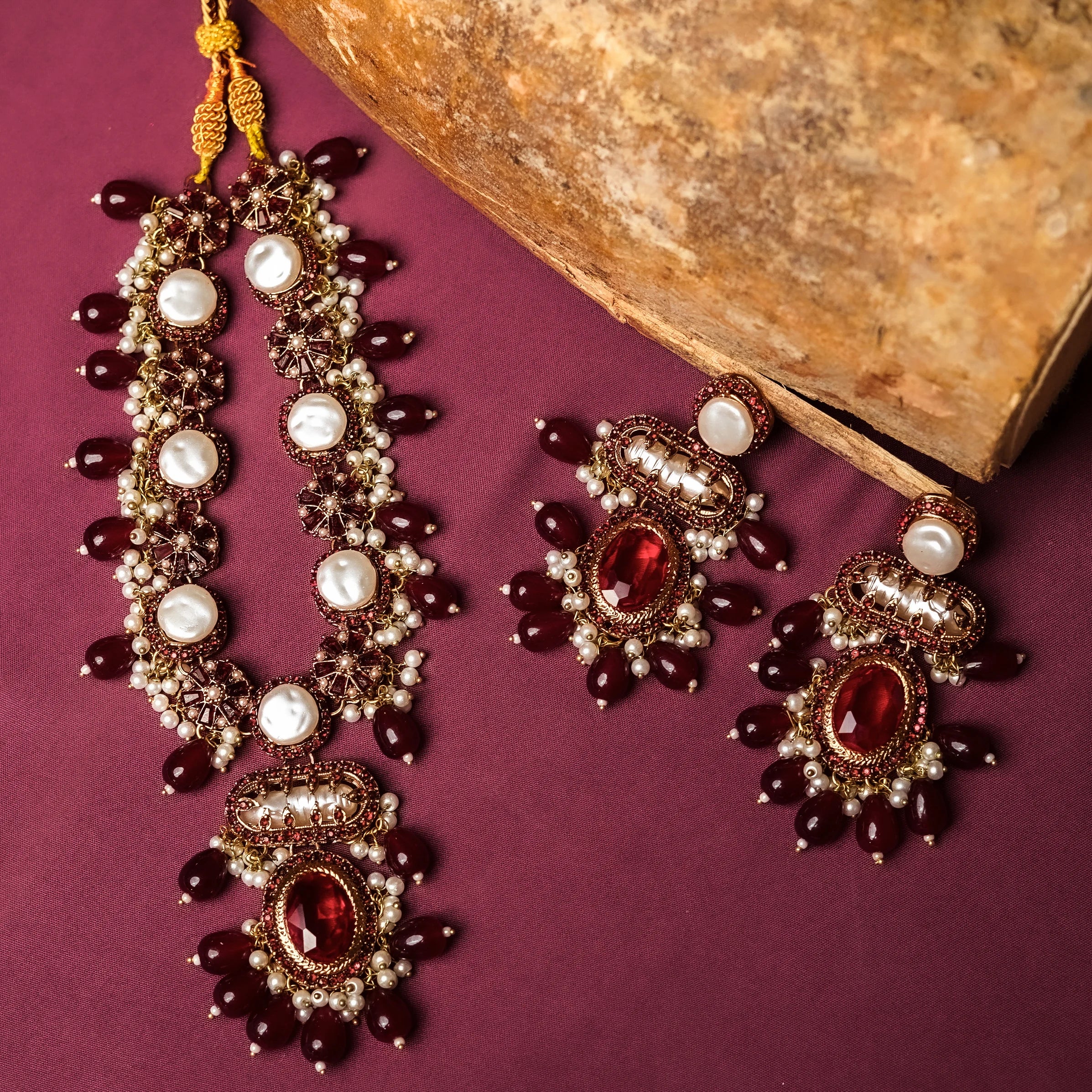 Imperial Grace Necklace Set