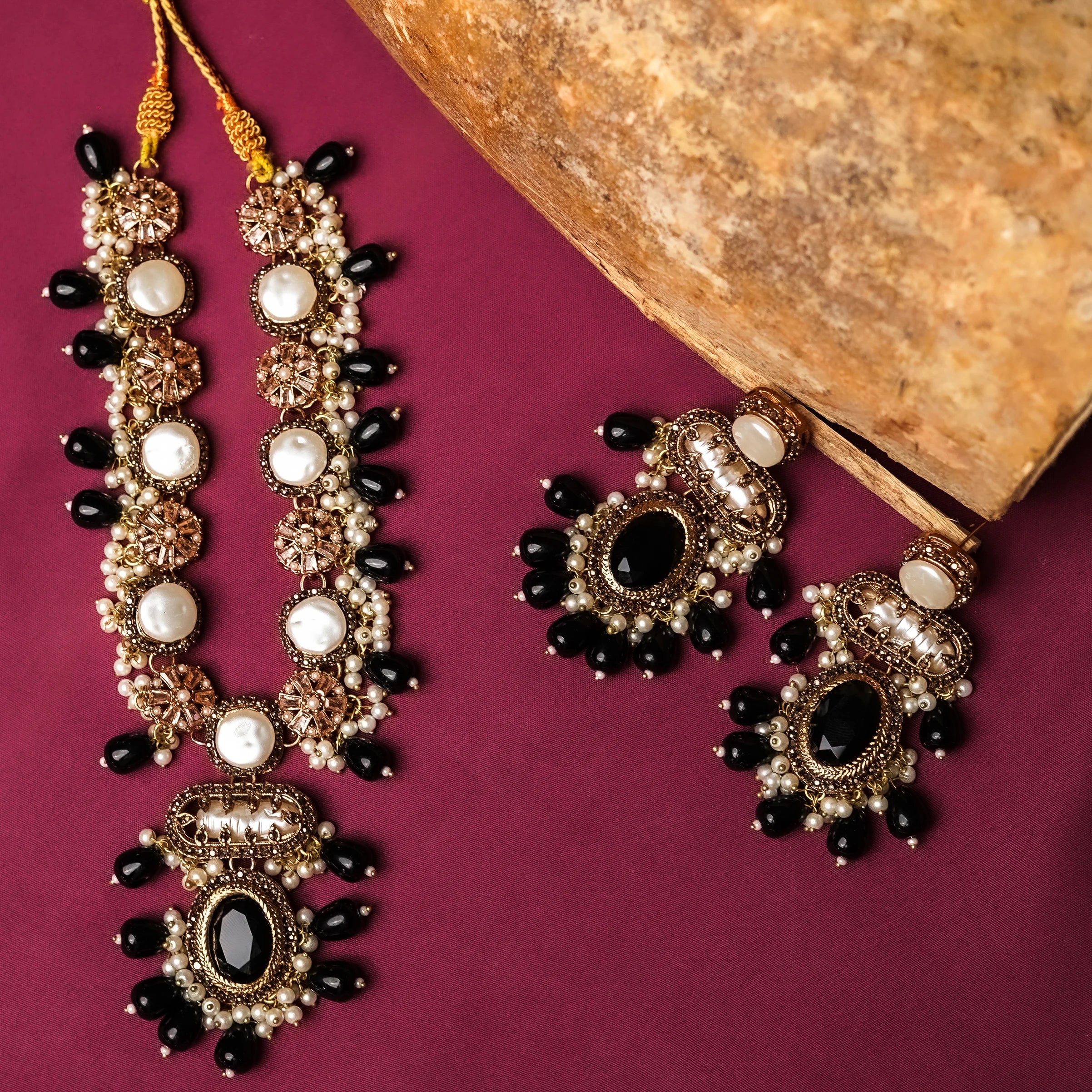 Imperial Grace Necklace Set