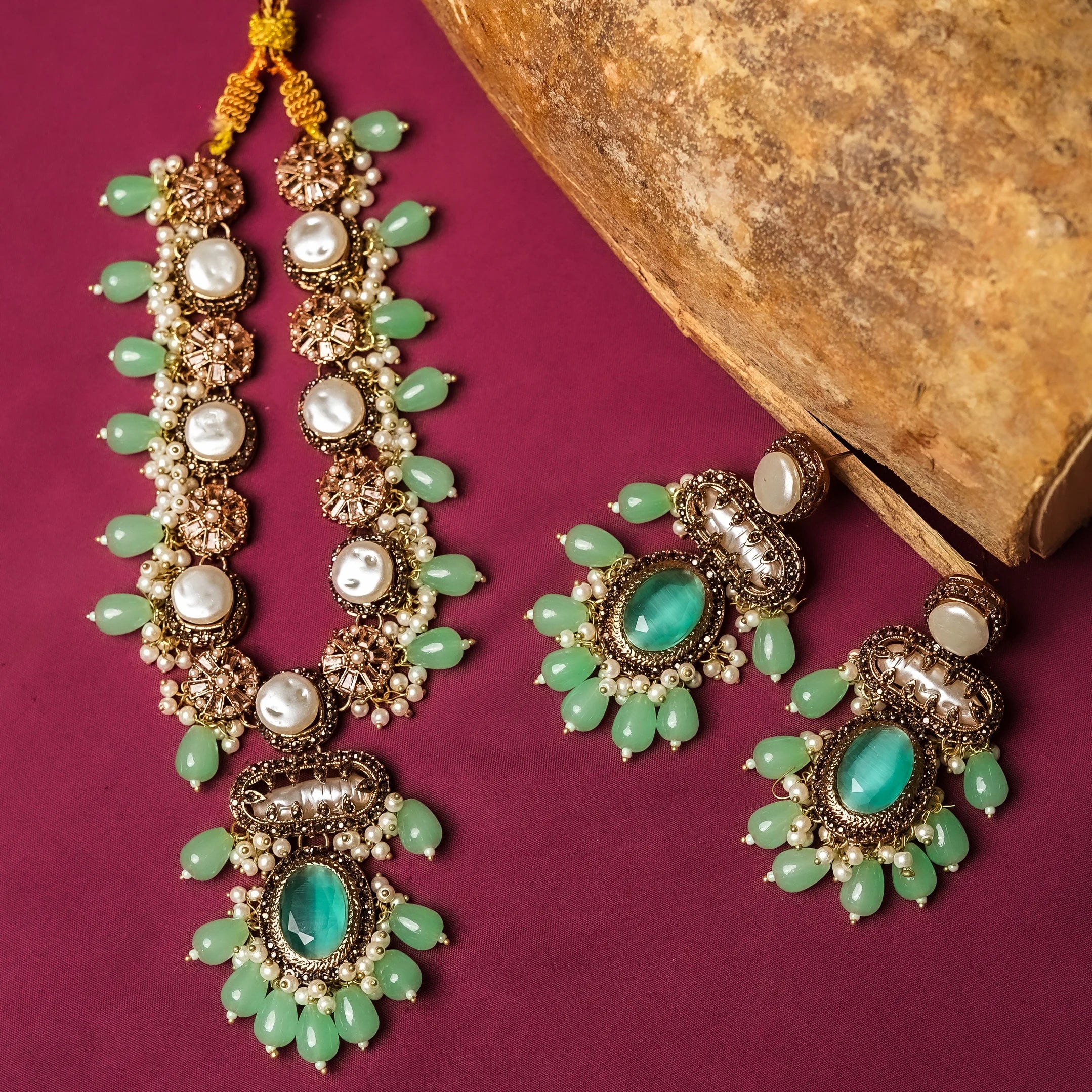 Imperial Grace Necklace Set