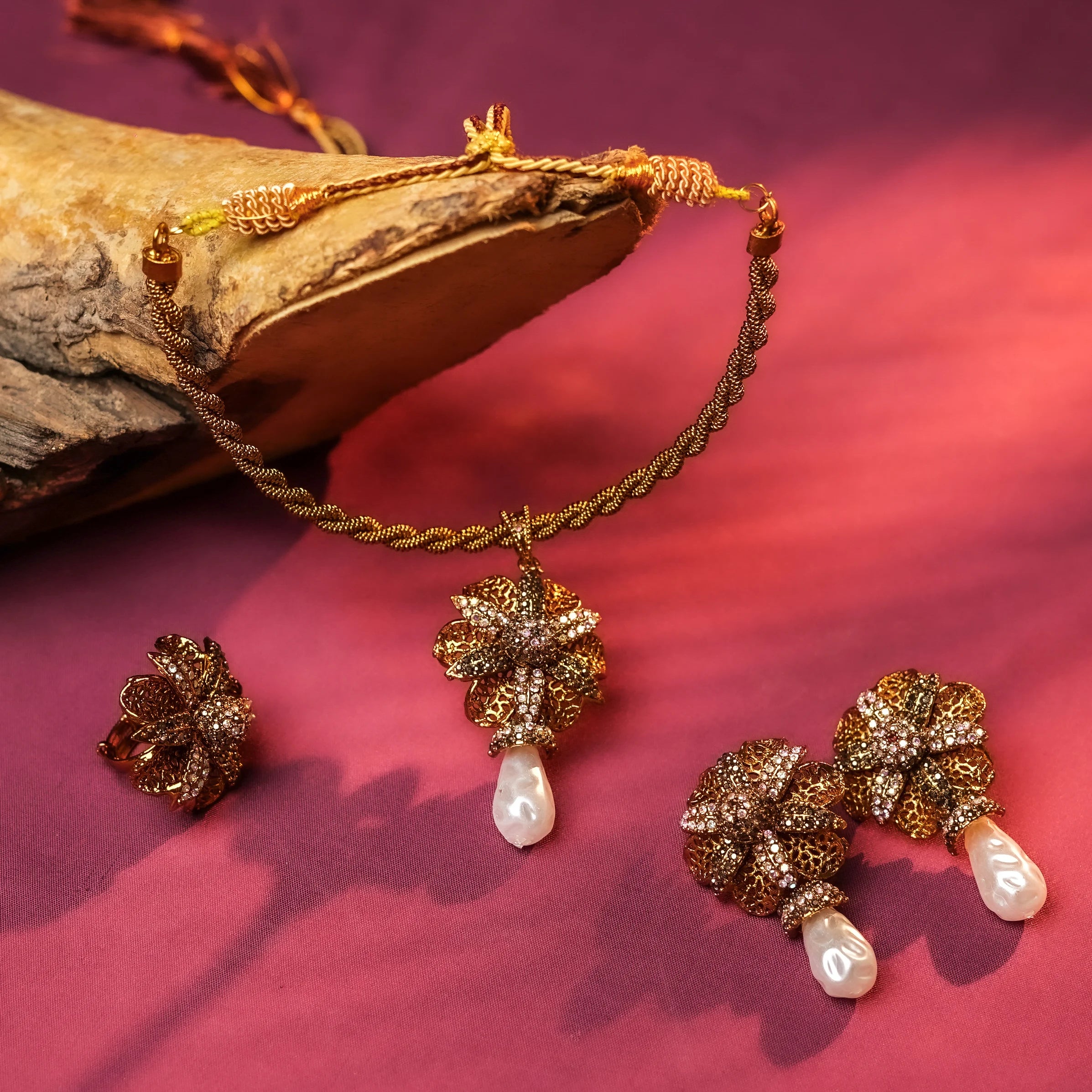 Eternal Blossom Necklace Set