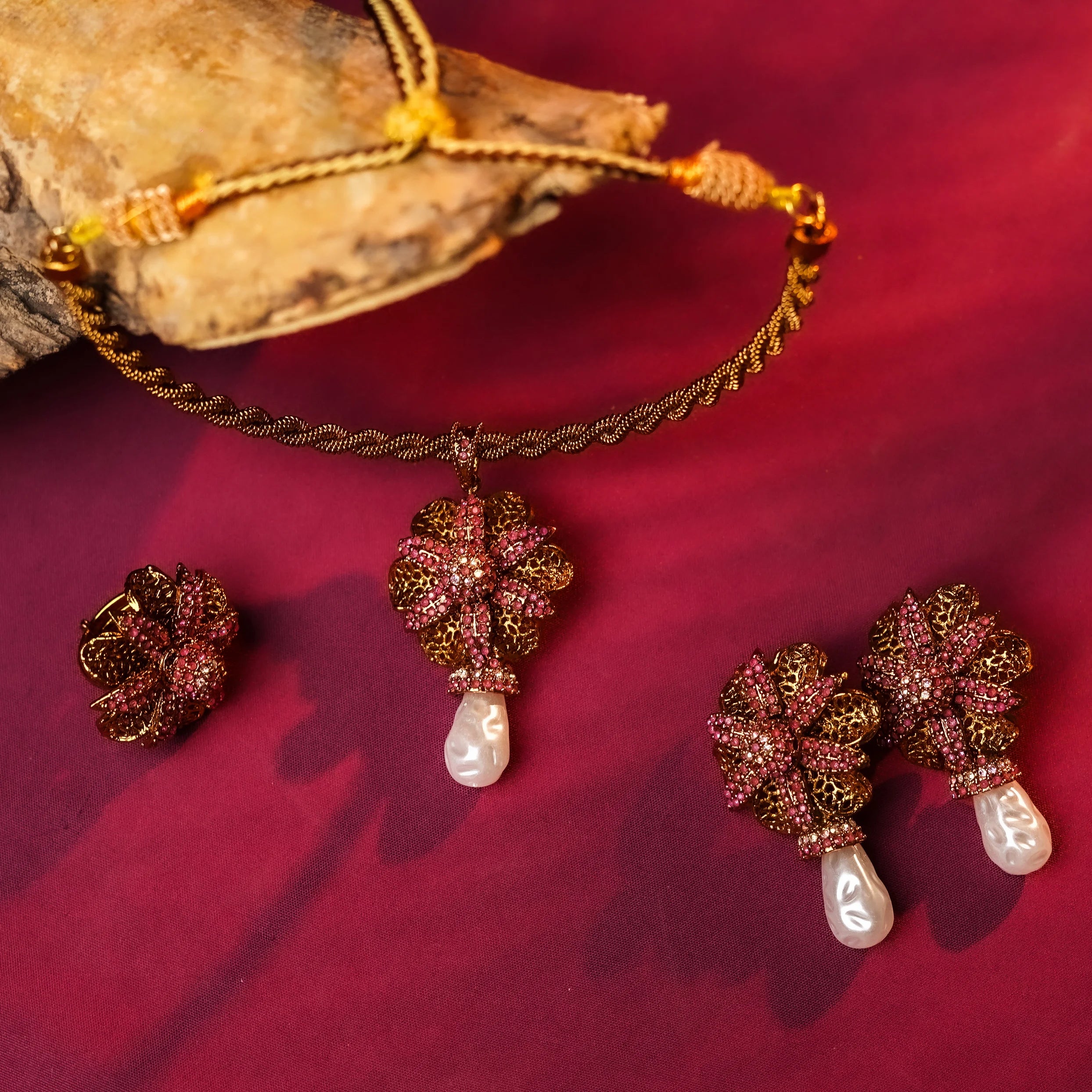 Eternal Blossom Necklace Set