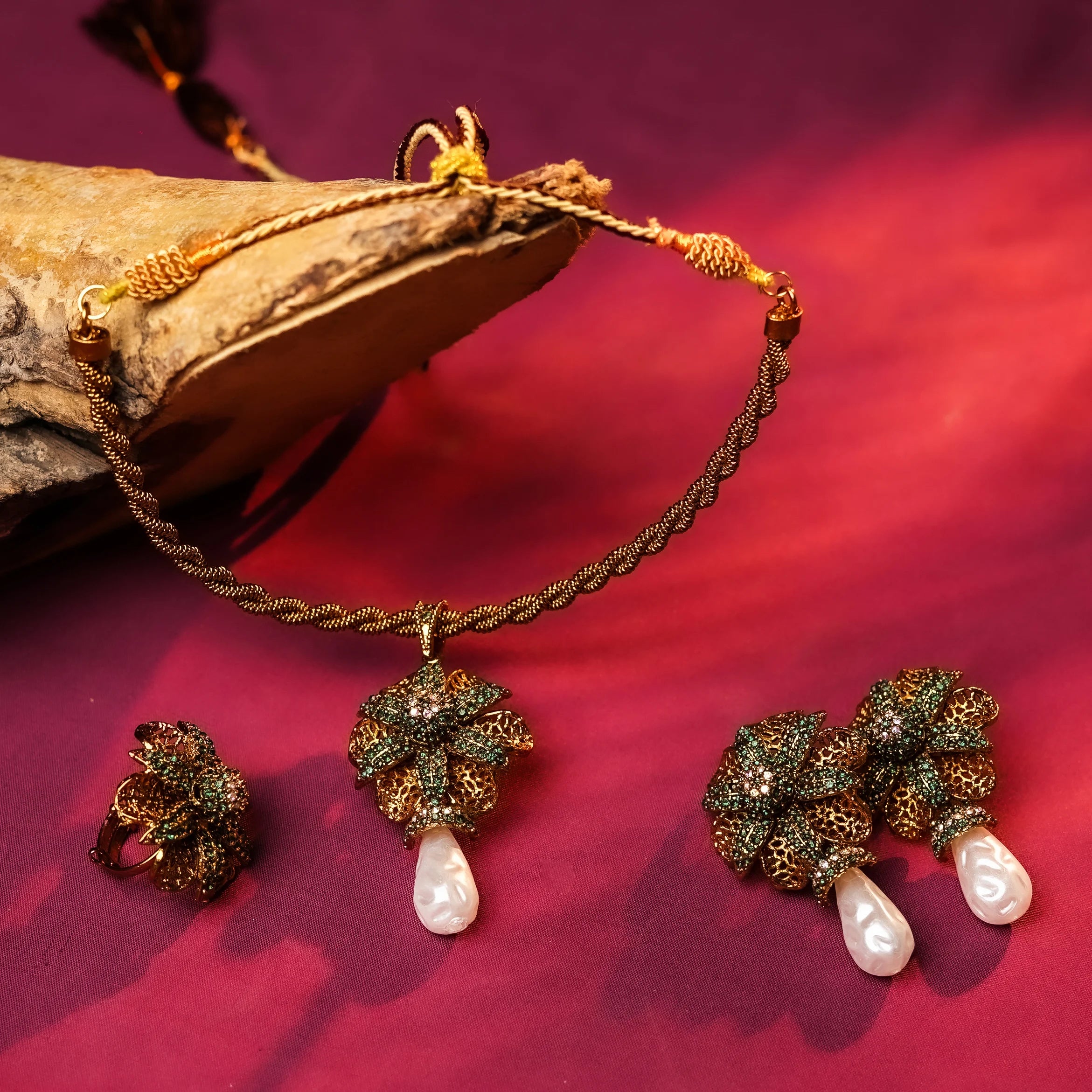 Eternal Blossom Necklace Set