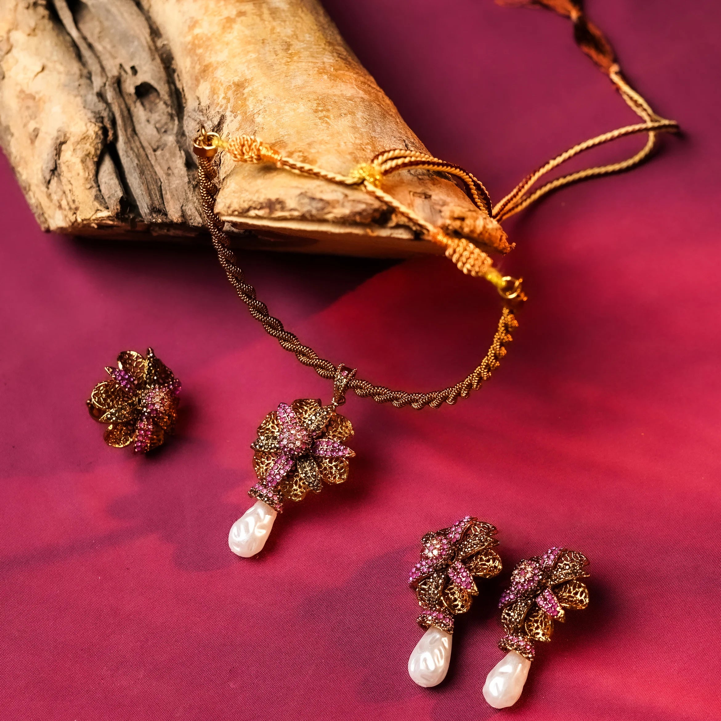 Eternal Blossom Necklace Set