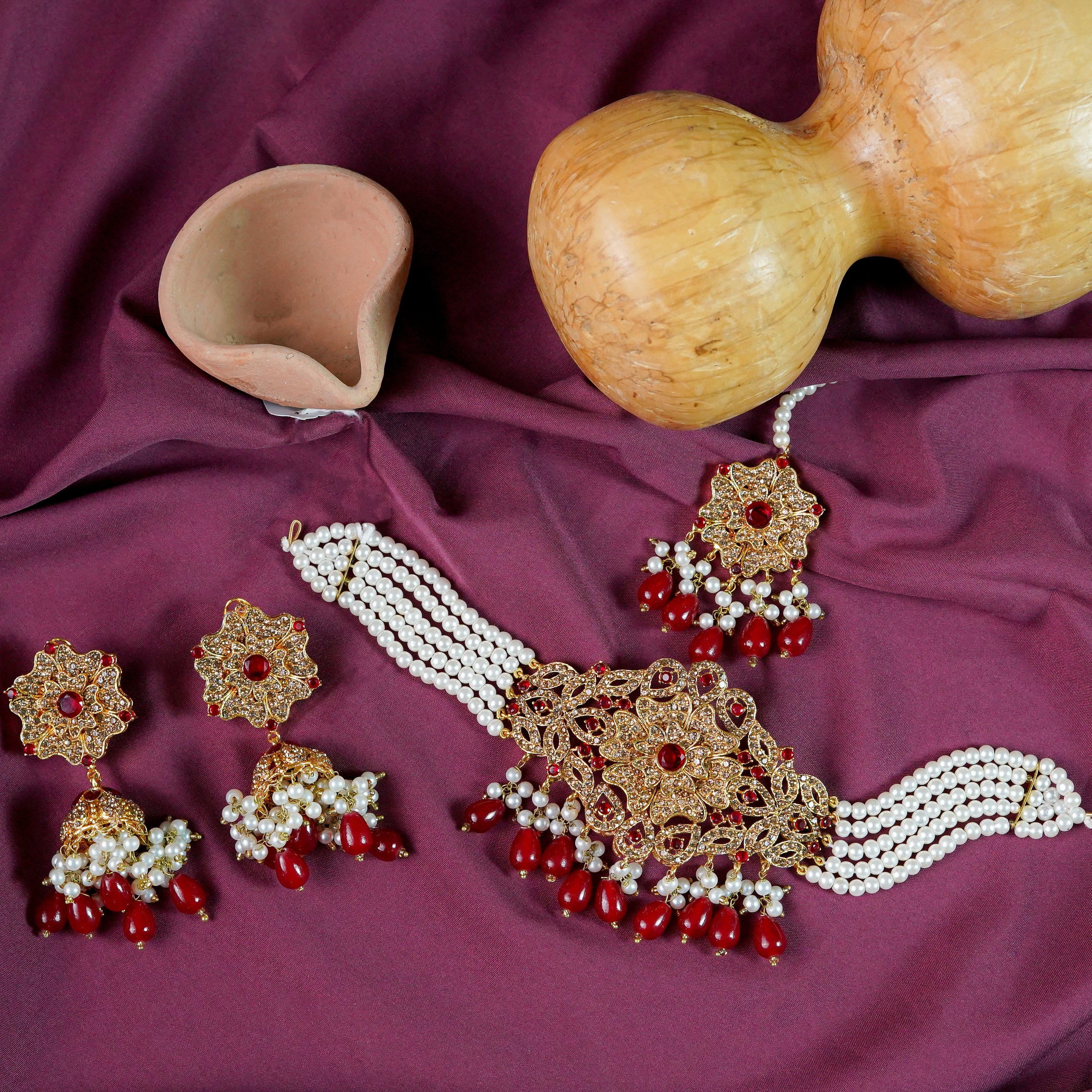 Royale Blossom Choker Set